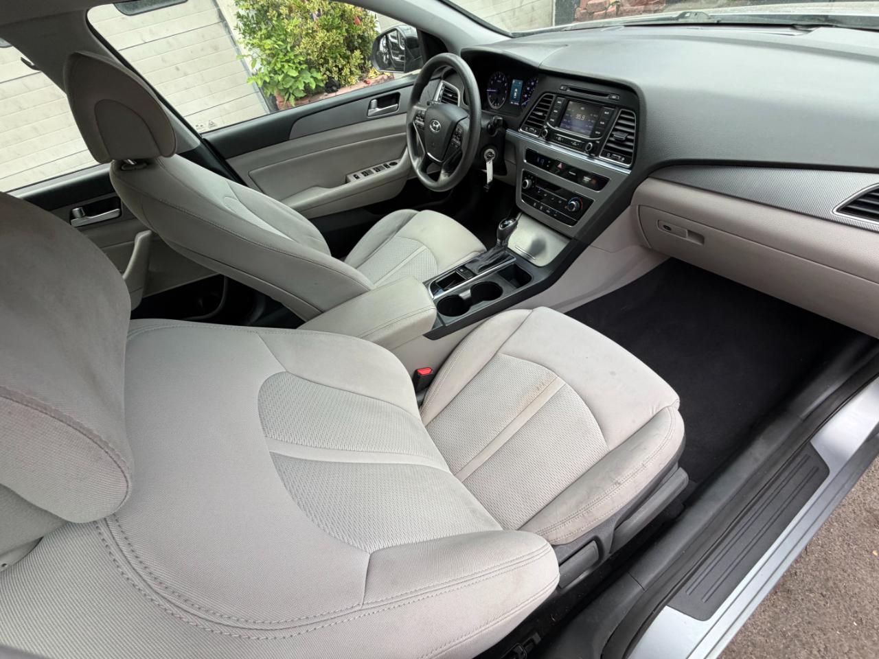 Hyundai Sonata SE 2015