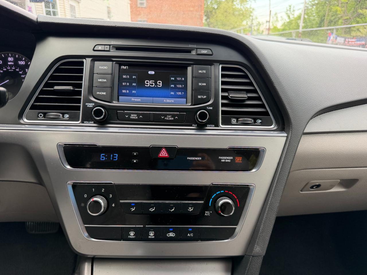 Hyundai Sonata SE 2015