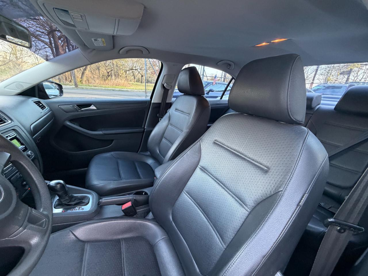 Volkswagen Jetta SE 2014