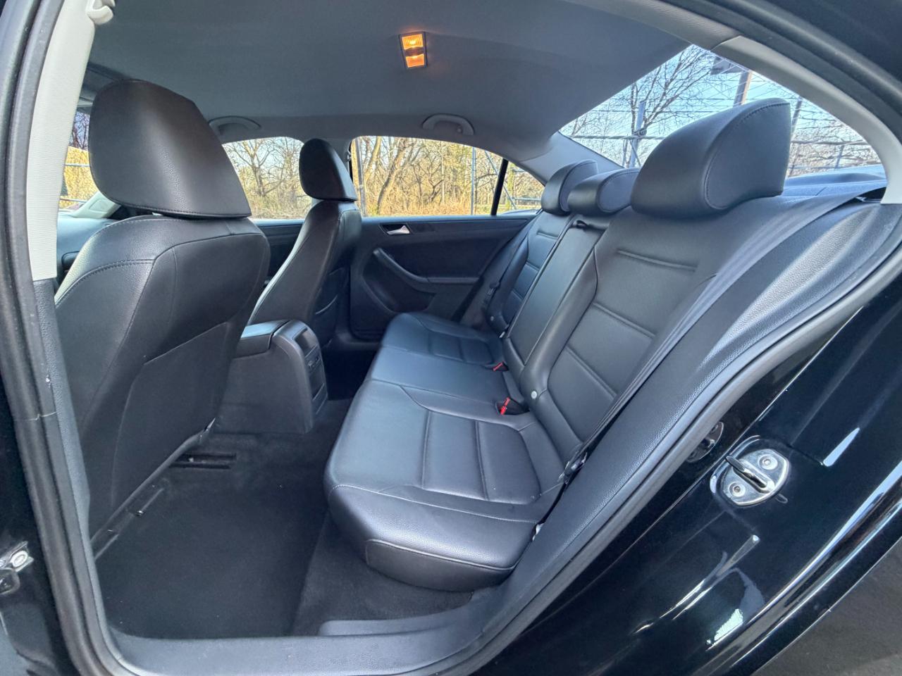 Volkswagen Jetta SE 2014