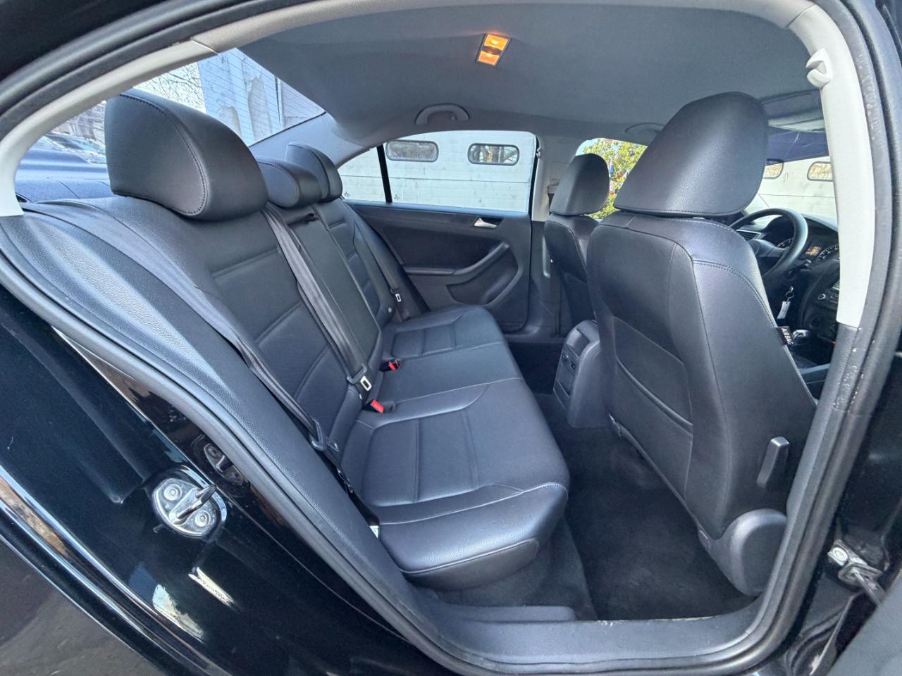 Volkswagen Jetta SE 2014