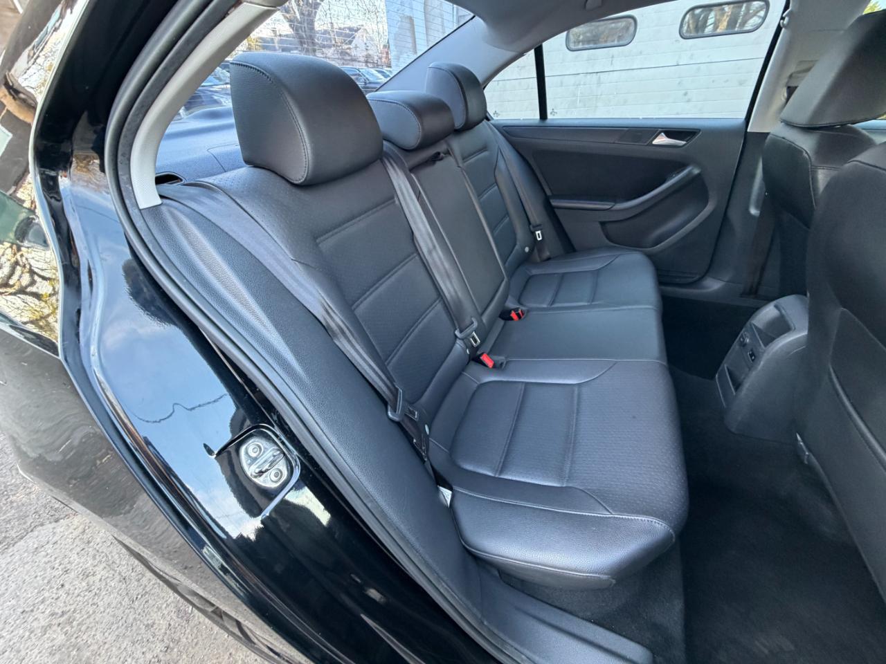 Volkswagen Jetta SE 2014