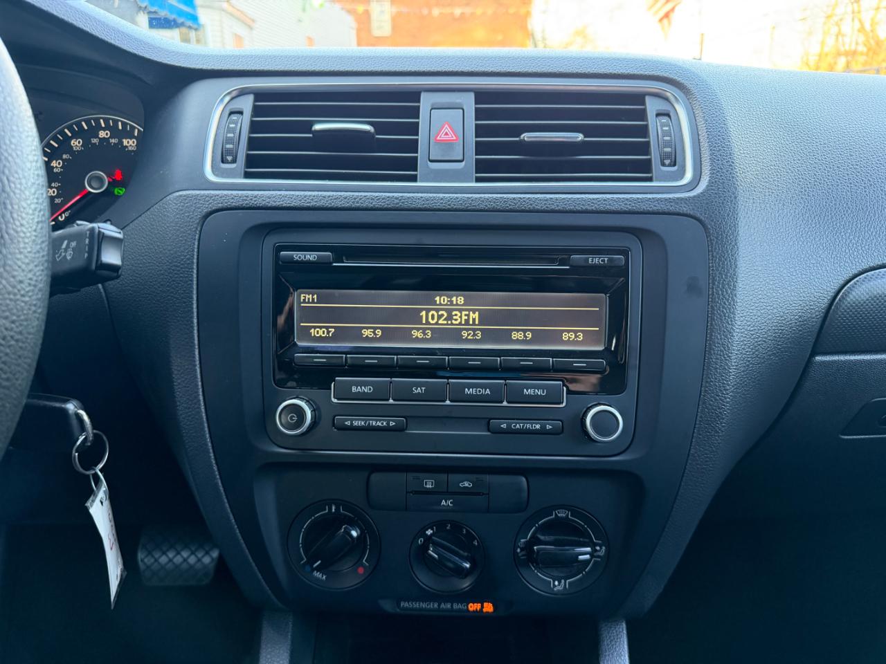 Volkswagen Jetta SE 2014