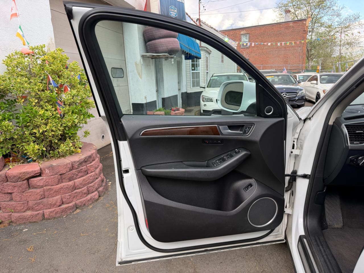 Audi Q5 2.0 quattro Premium 2012