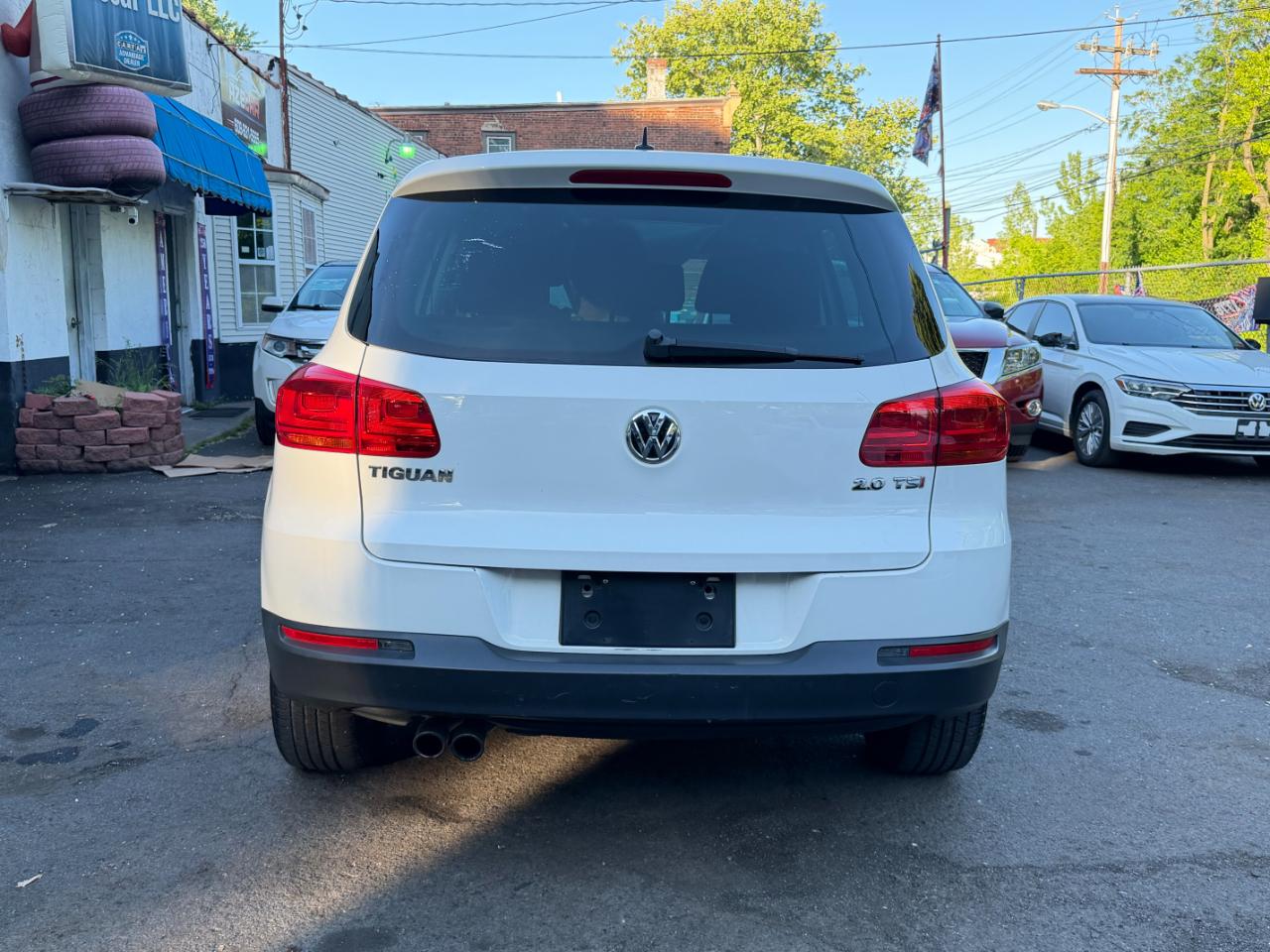 Volkswagen Tiguan S 2013