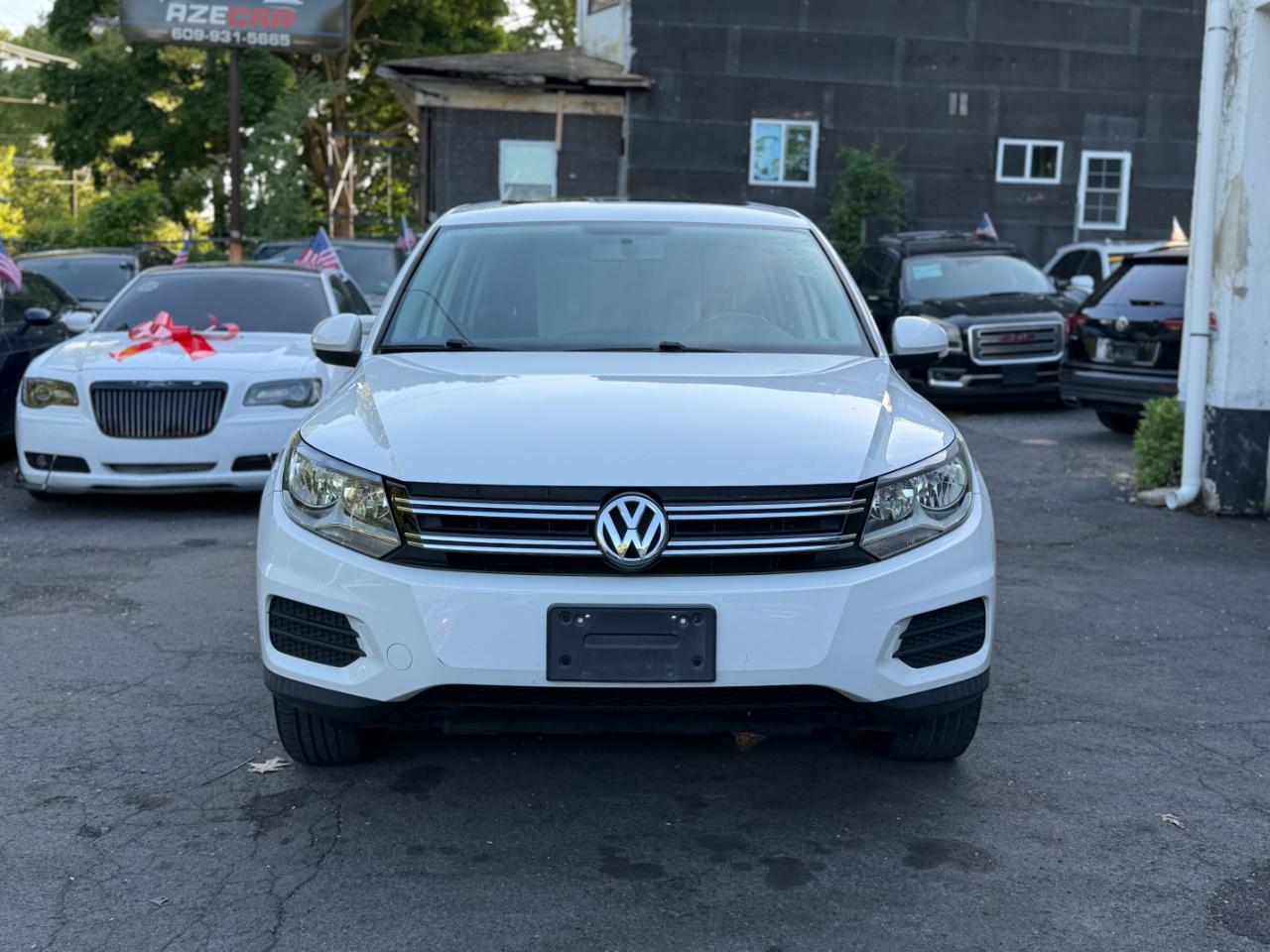 Volkswagen Tiguan S 2013
