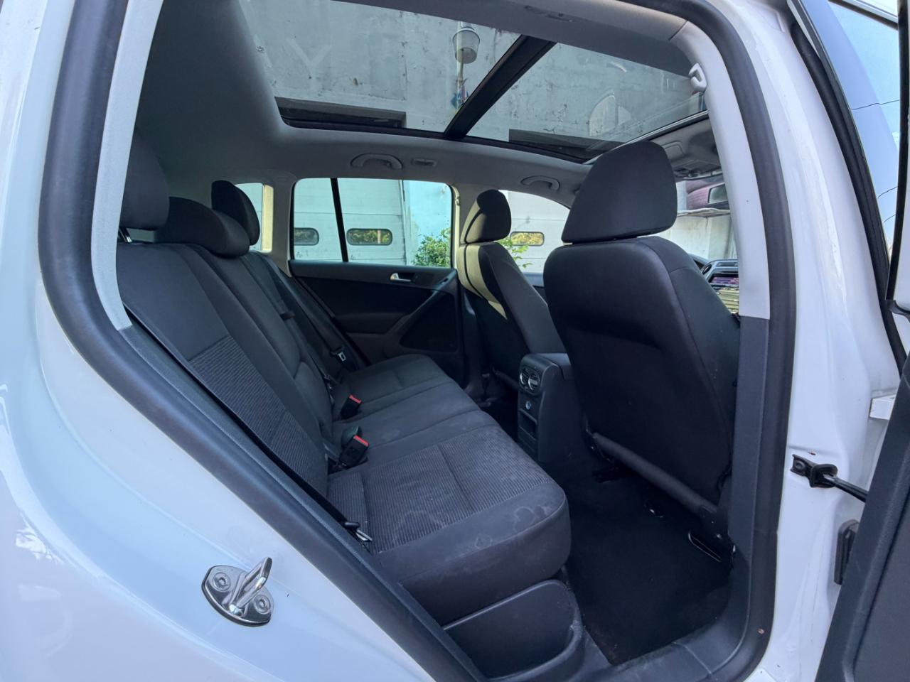 Volkswagen Tiguan S 2013