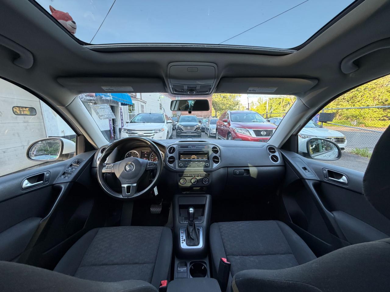 Volkswagen Tiguan S 2013