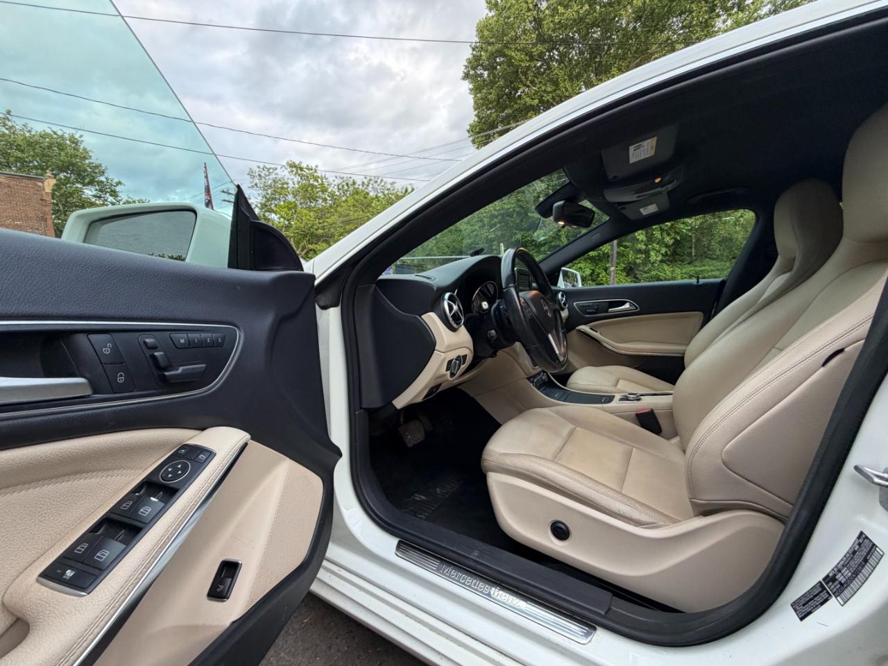 Mercedes-Benz CLA-Class CLA250 4MATIC 2014