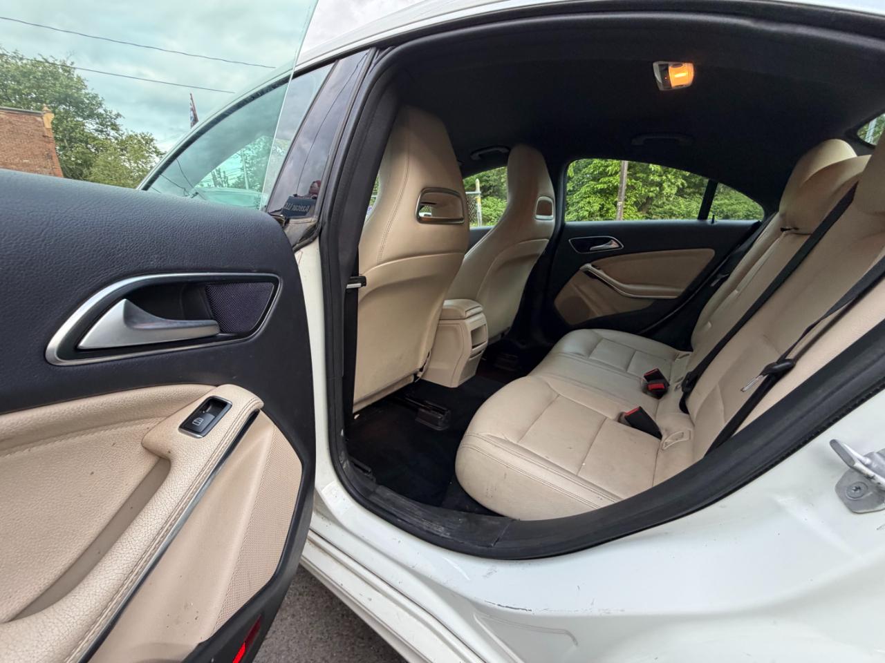 Mercedes-Benz CLA-Class CLA250 4MATIC 2014