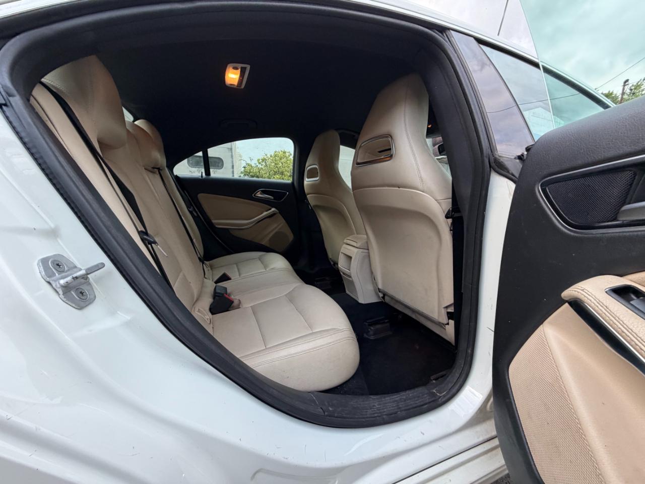 Mercedes-Benz CLA-Class CLA250 4MATIC 2014