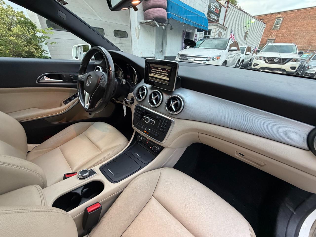 Mercedes-Benz CLA-Class CLA250 4MATIC 2014