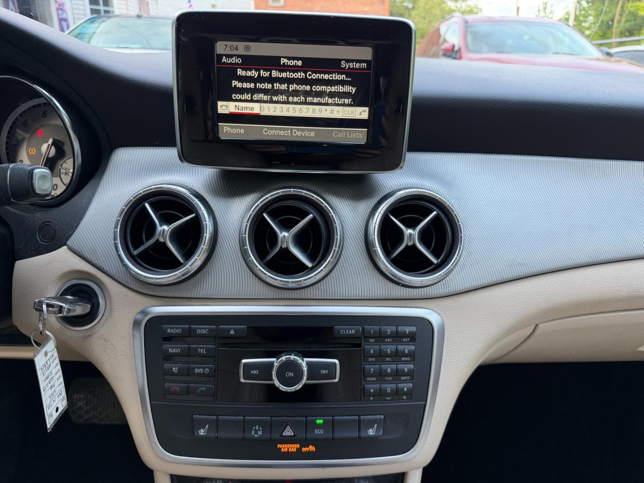 Mercedes-Benz CLA-Class CLA250 4MATIC 2014