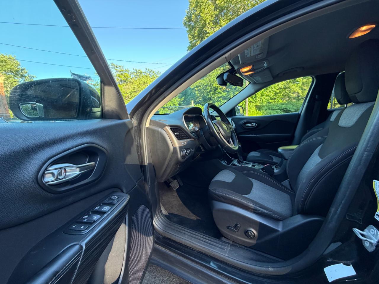 Jeep Cherokee Latitude FWD 2014