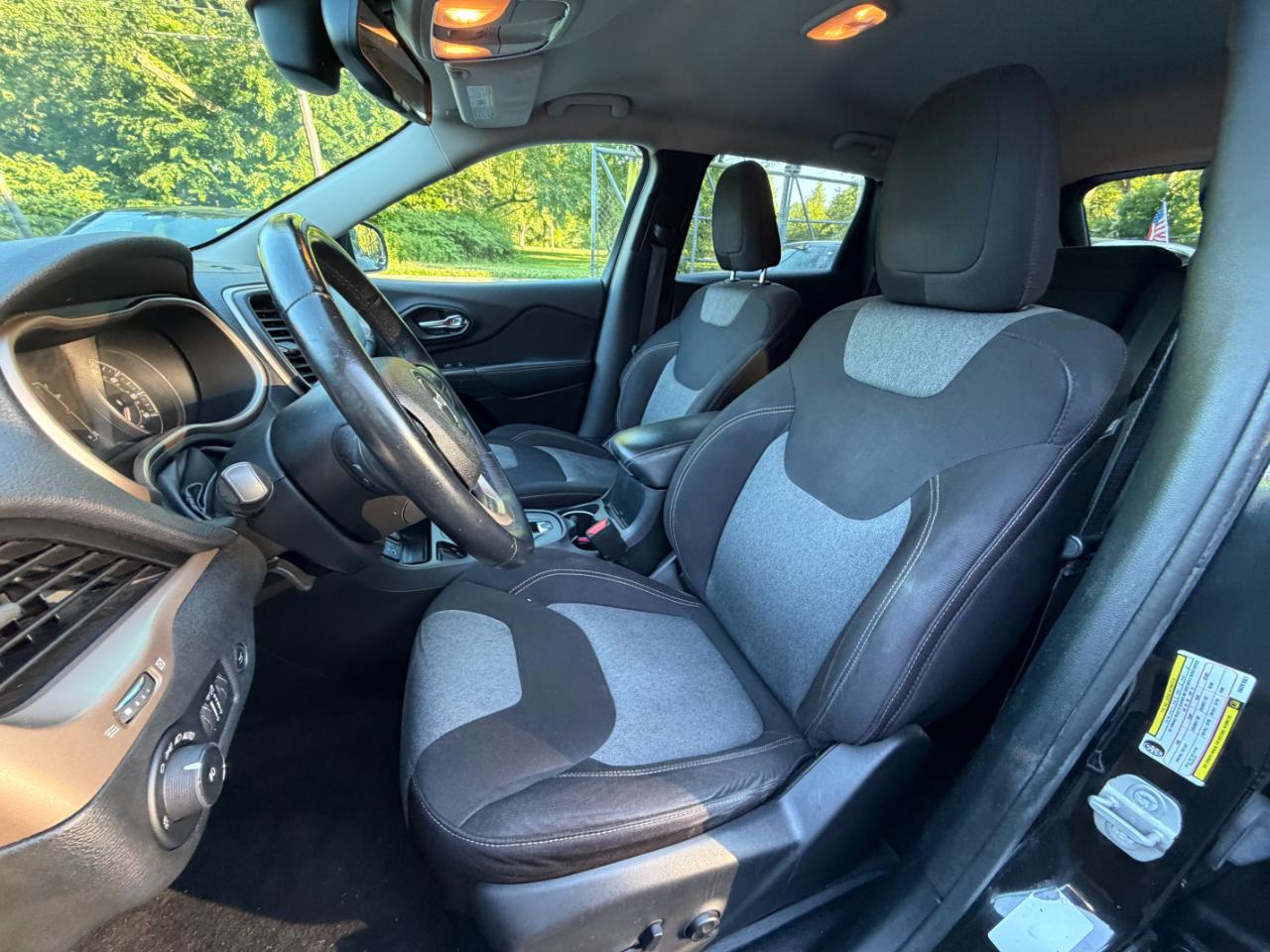 Jeep Cherokee Latitude FWD 2014