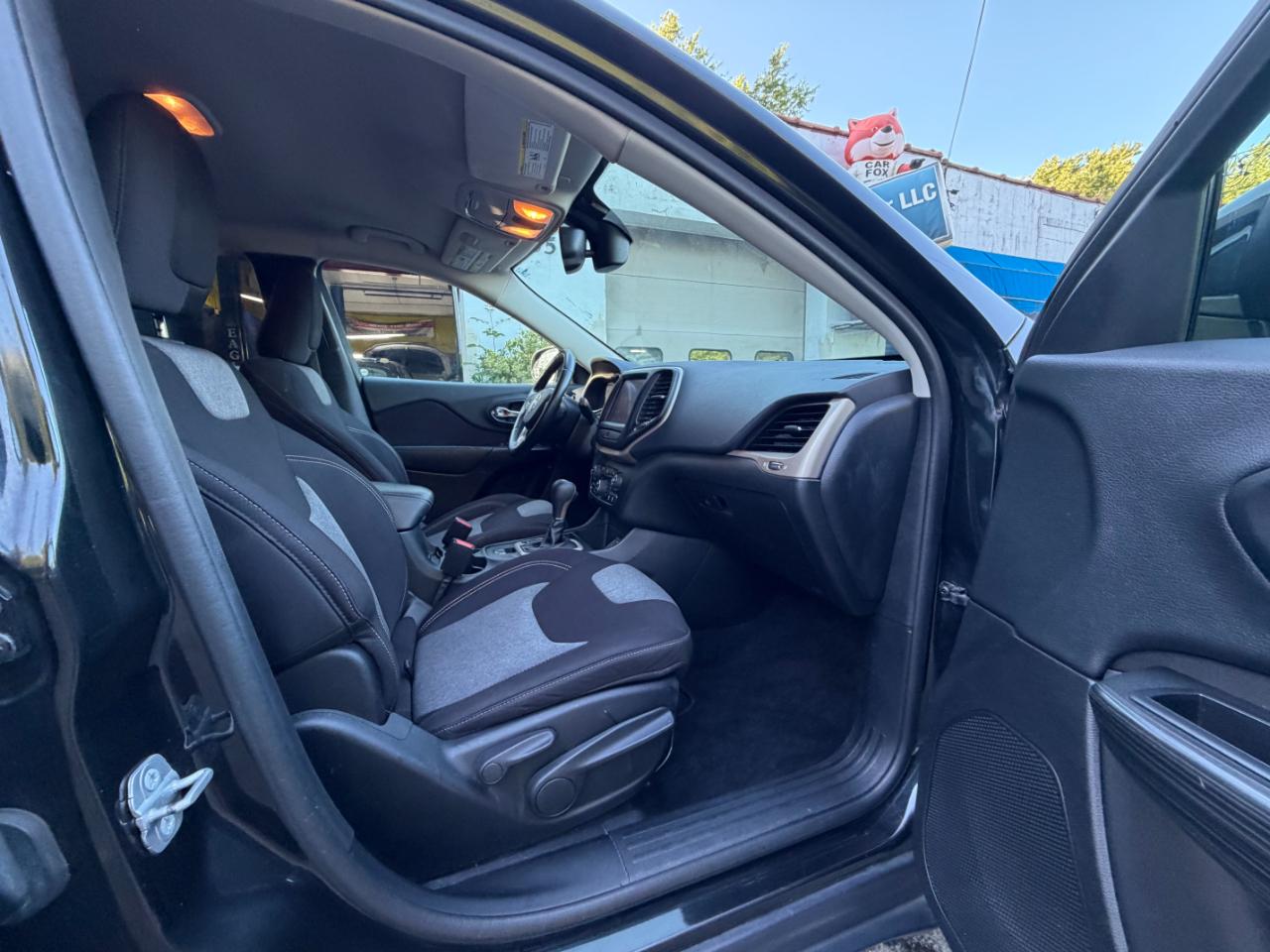 Jeep Cherokee Latitude FWD 2014