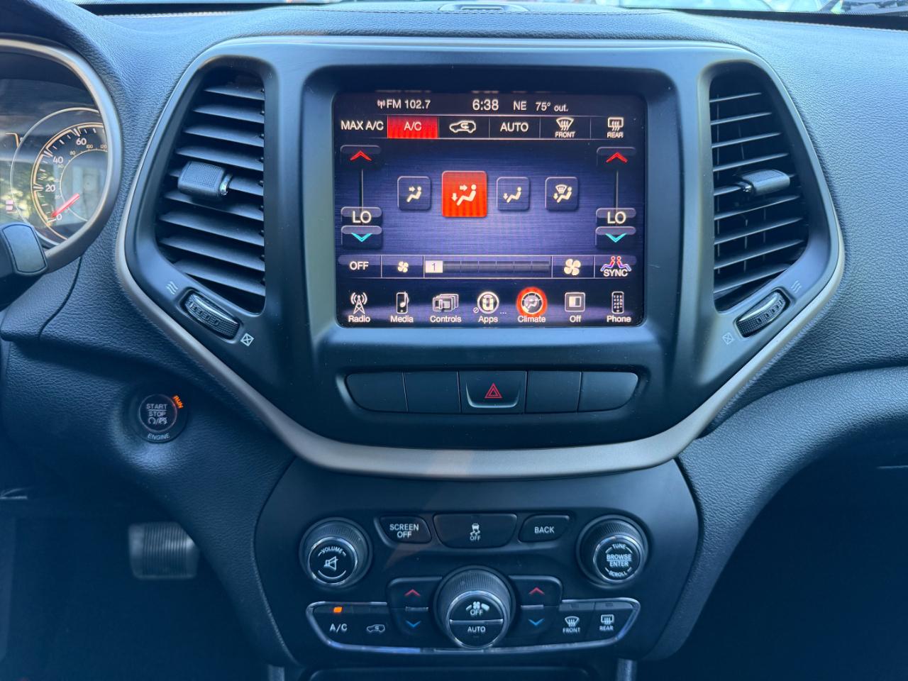 Jeep Cherokee Latitude FWD 2014