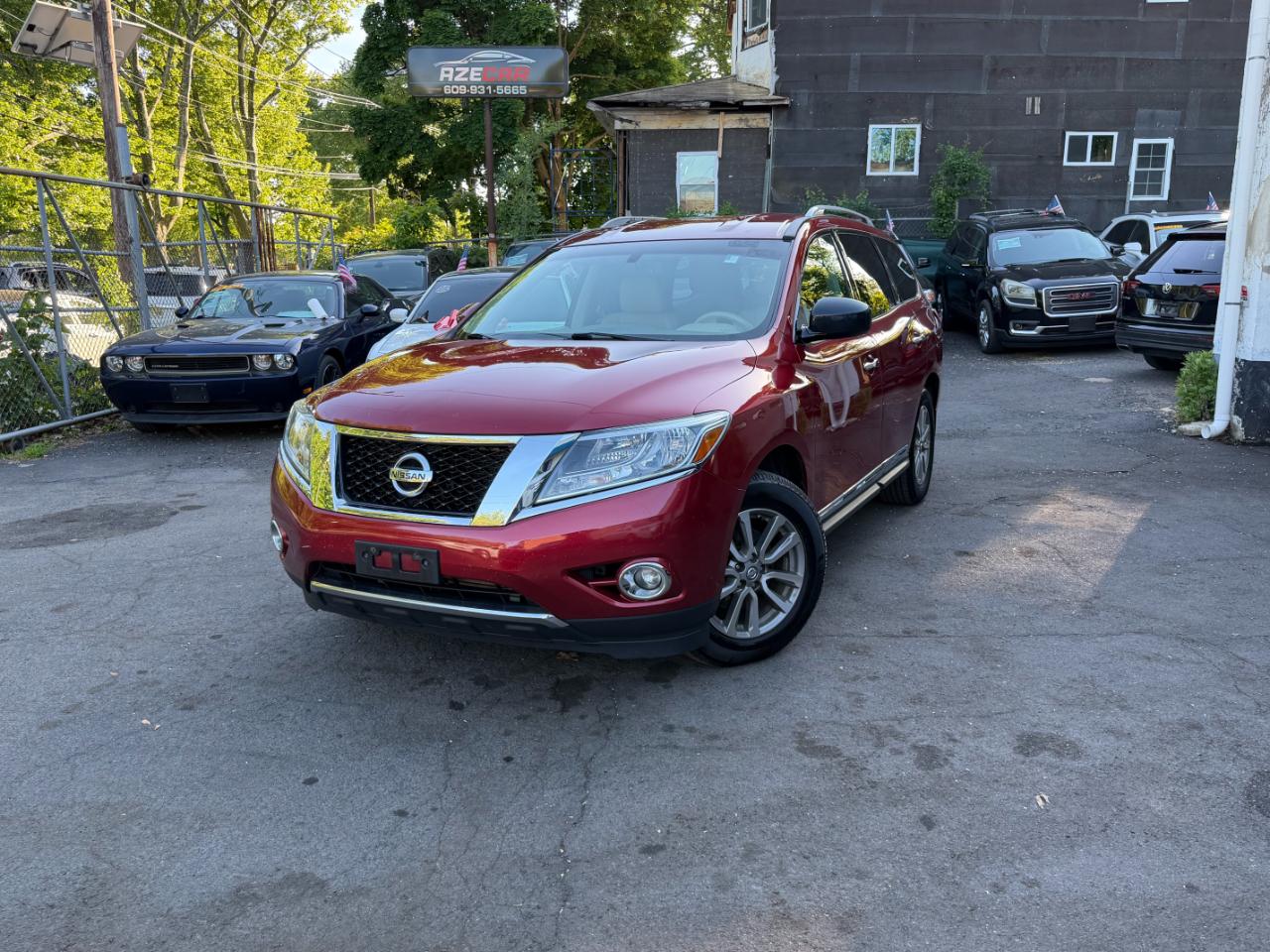 Nissan Pathfinder SL 4WD 2014