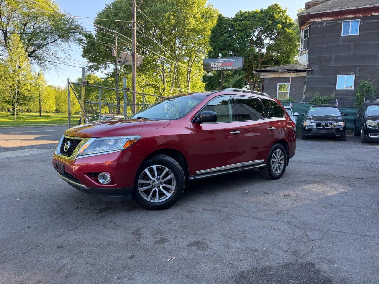 Nissan Pathfinder SL 4WD 2014