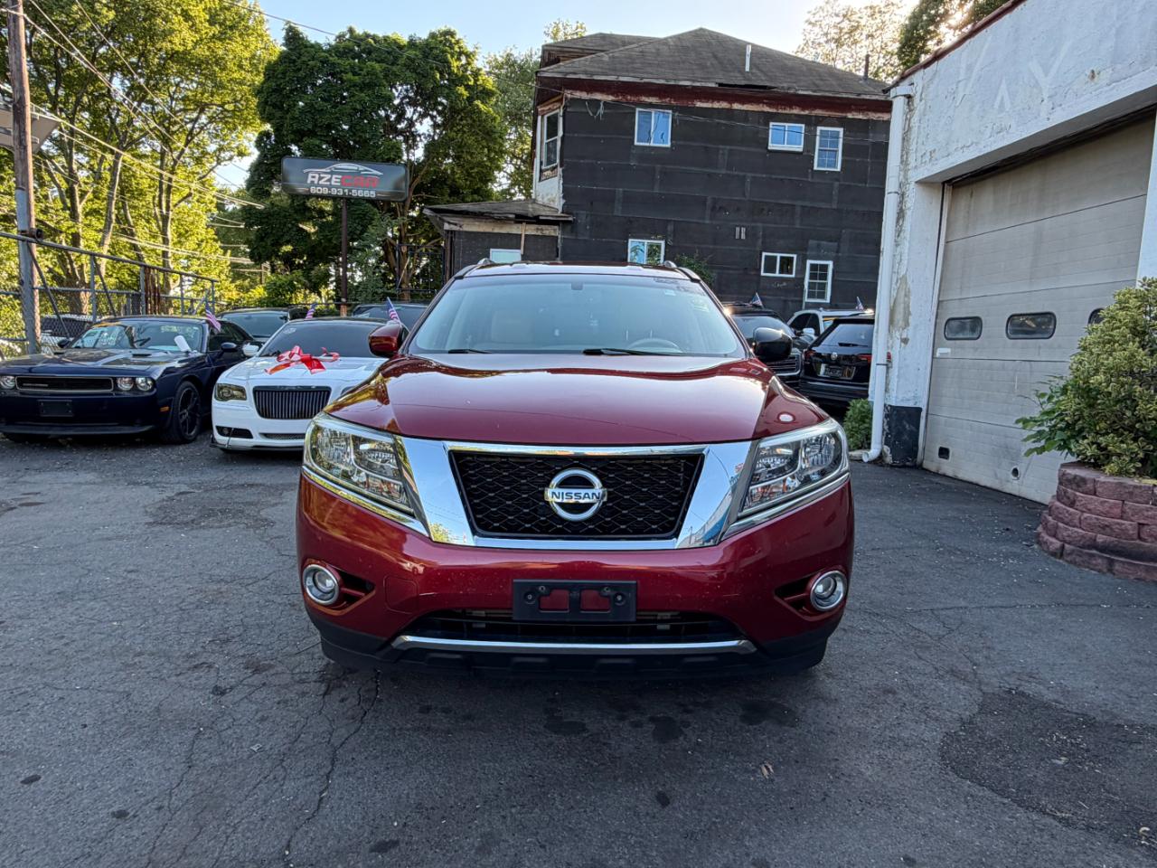 Nissan Pathfinder SL 4WD 2014