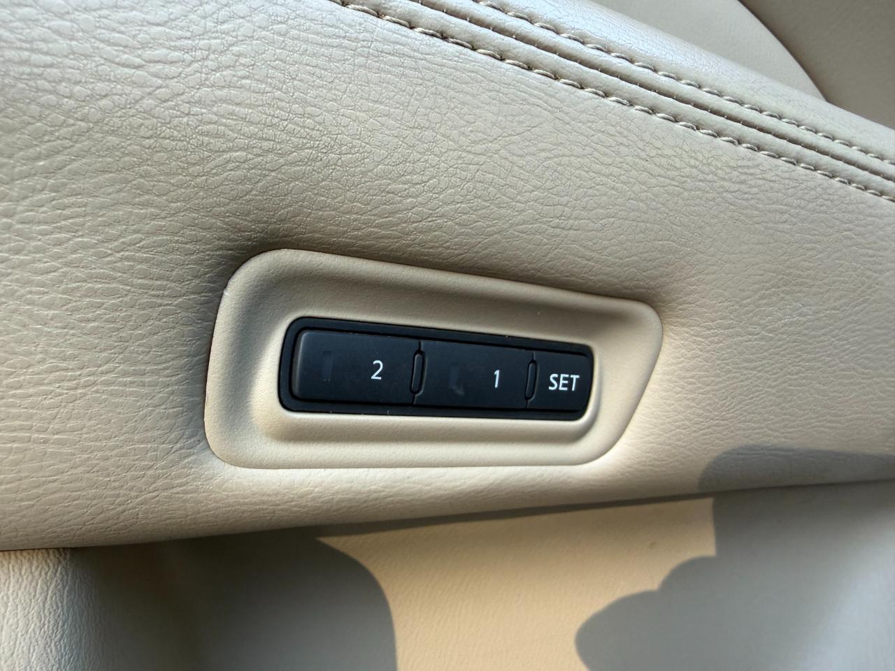 Nissan Pathfinder SL 4WD 2014