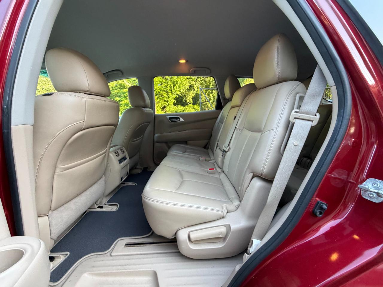 Nissan Pathfinder SL 4WD 2014