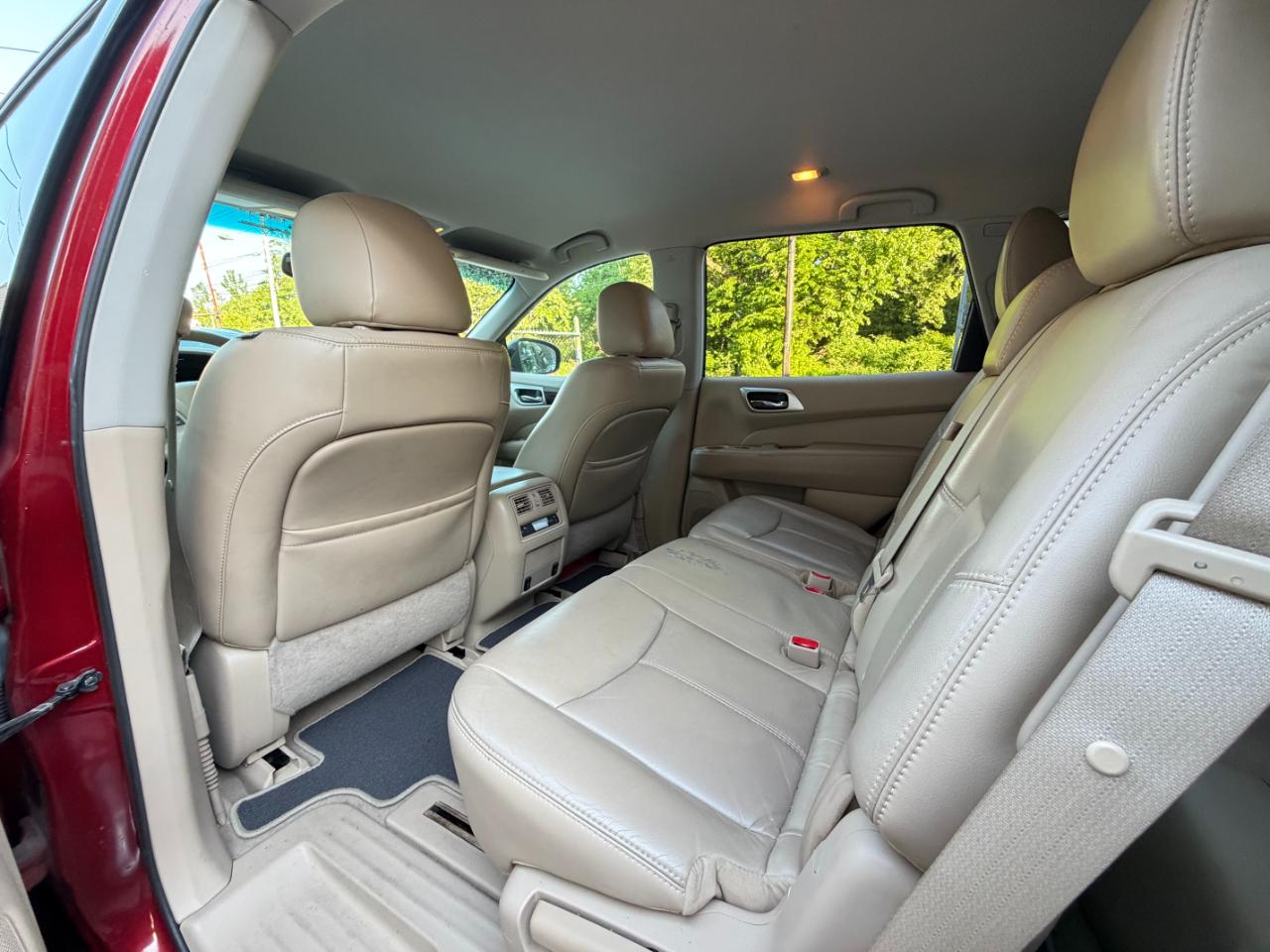 Nissan Pathfinder SL 4WD 2014