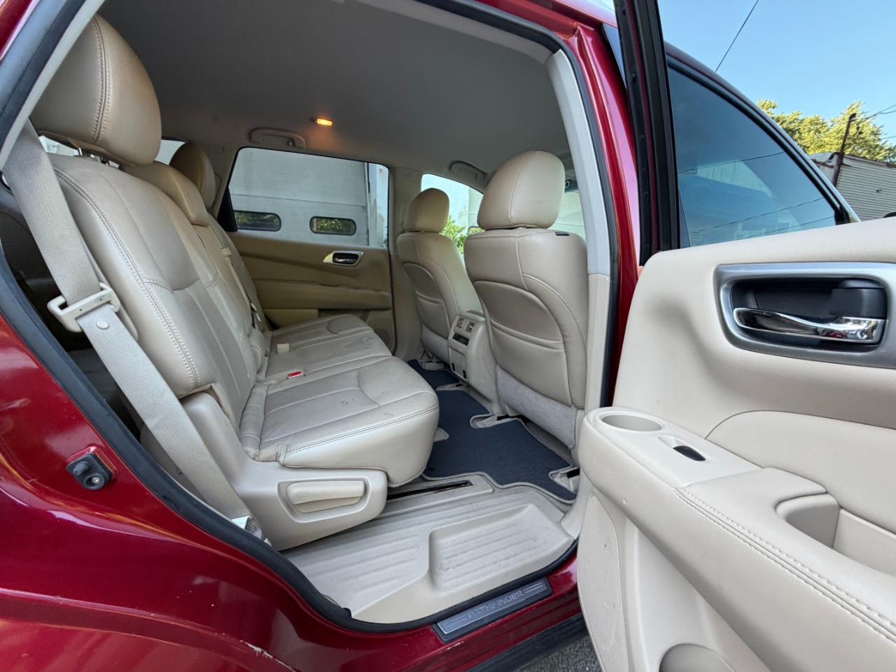 Nissan Pathfinder SL 4WD 2014