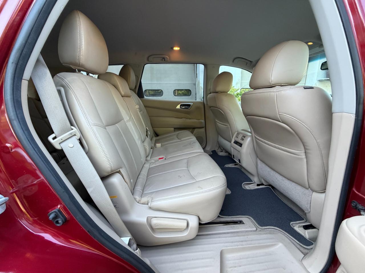 Nissan Pathfinder SL 4WD 2014