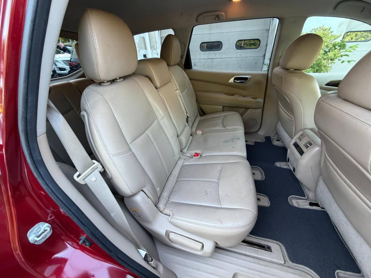 Nissan Pathfinder SL 4WD 2014