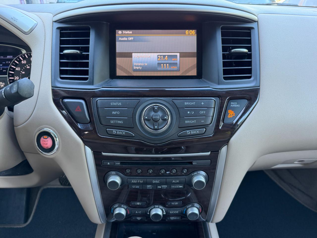 Nissan Pathfinder SL 4WD 2014