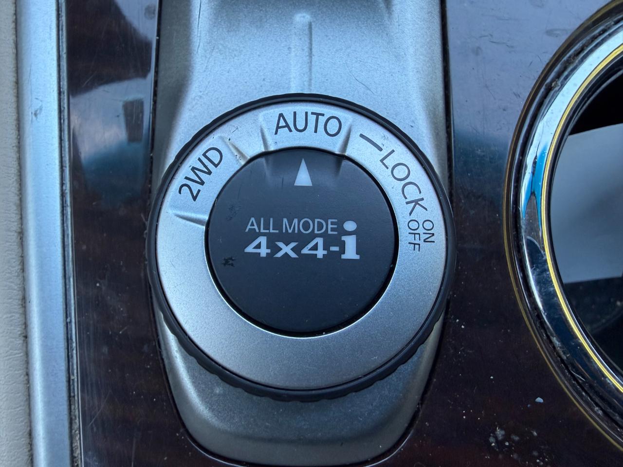 Nissan Pathfinder SL 4WD 2014