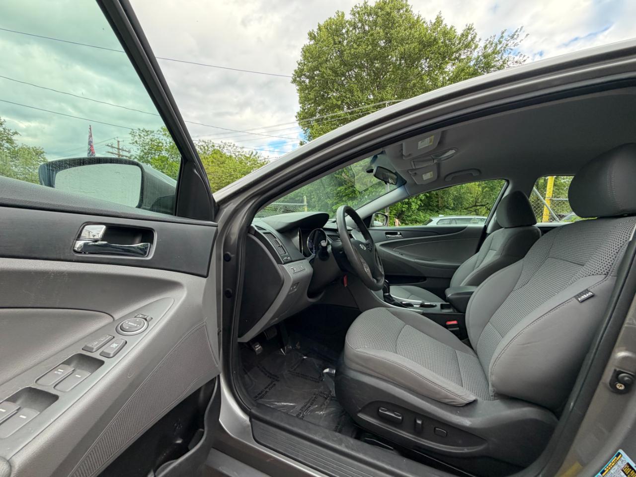 Hyundai Sonata GLS Auto 2011