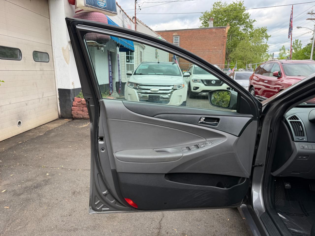 Hyundai Sonata GLS Auto 2011