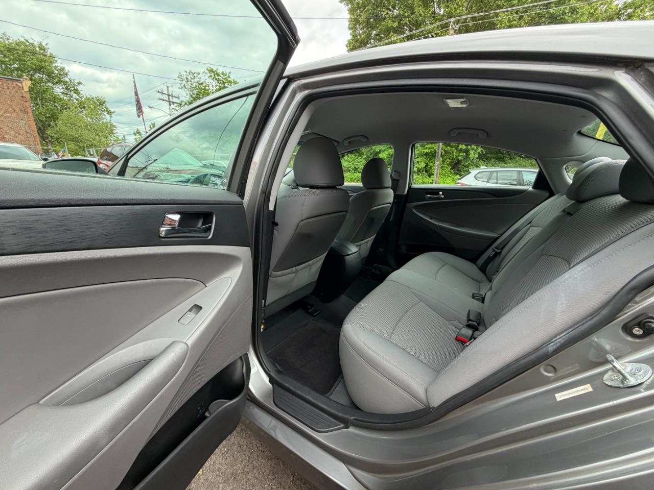 Hyundai Sonata GLS Auto 2011