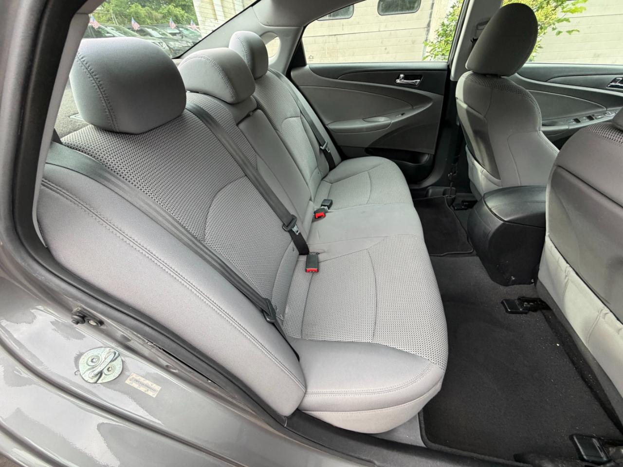 Hyundai Sonata GLS Auto 2011