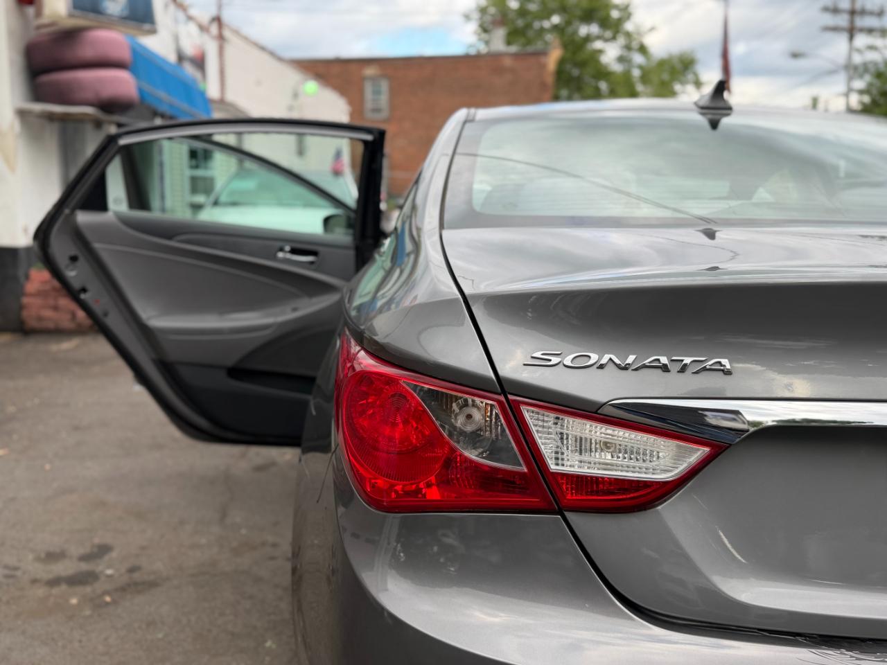 Hyundai Sonata GLS Auto 2011