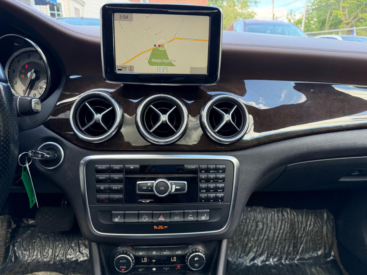 Mercedes-Benz CLA-Class CLA250 2014