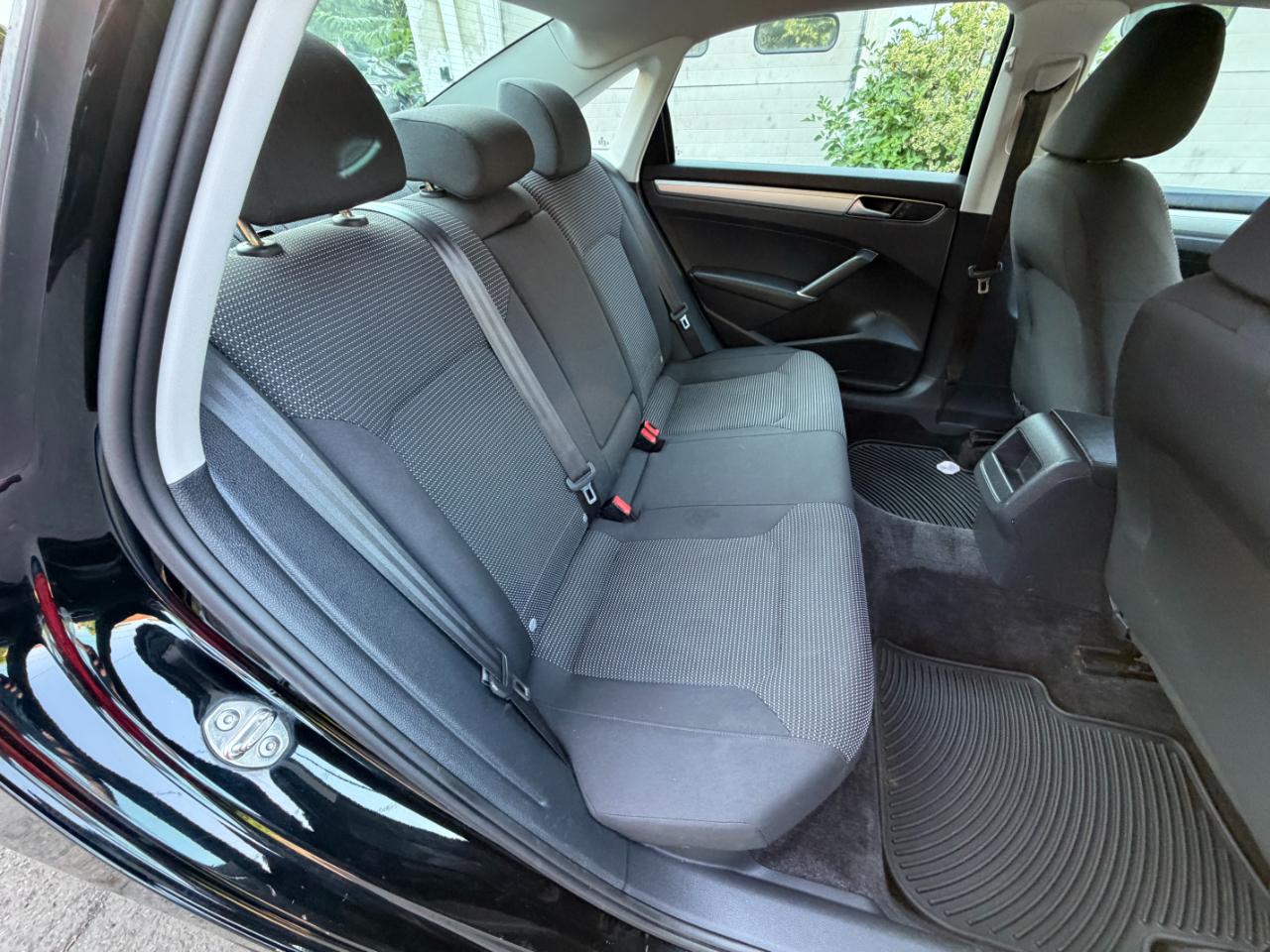 Volkswagen Passat S 2016