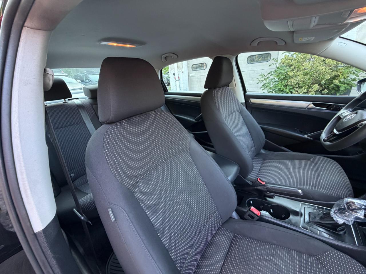Volkswagen Passat S 2016