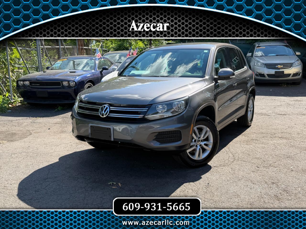 Volkswagen Tiguan S 2012