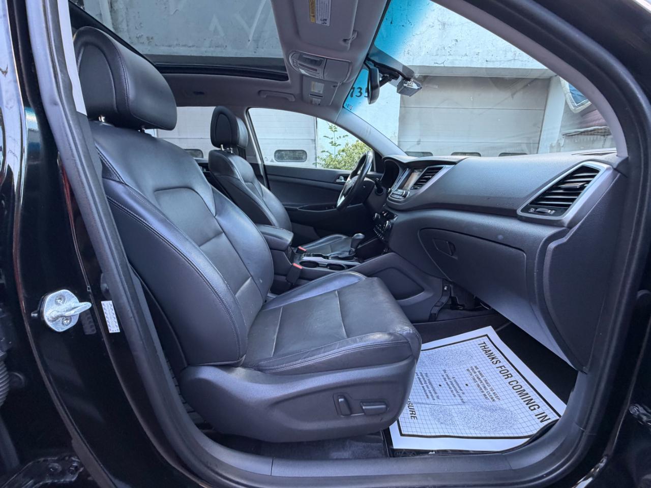 Hyundai Tucson Limited w/Ultimate Package AWD 2016