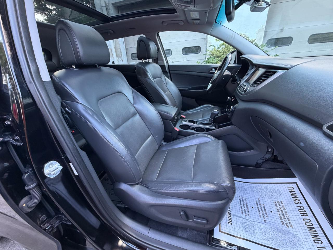 Hyundai Tucson Limited w/Ultimate Package AWD 2016