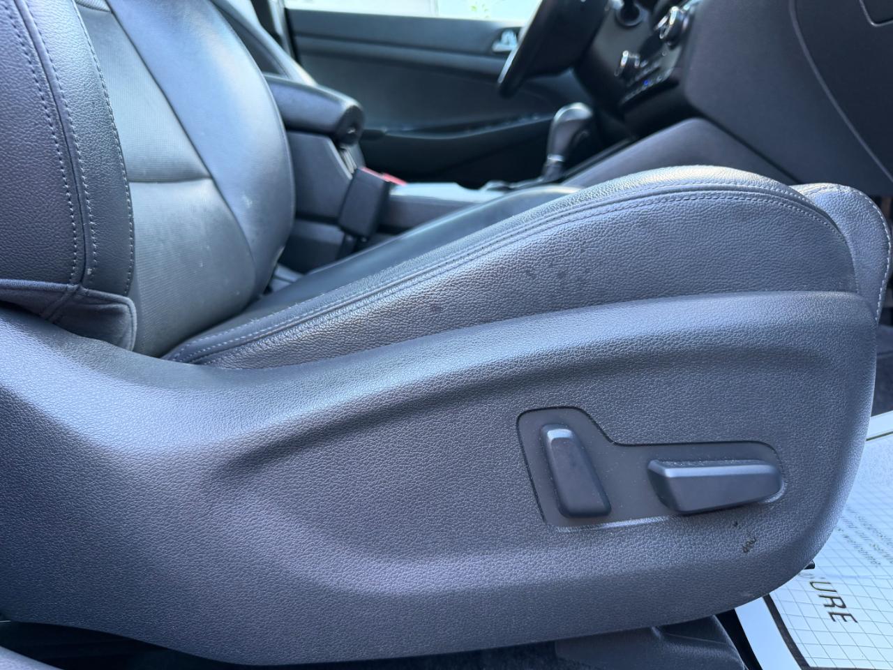 Hyundai Tucson Limited w/Ultimate Package AWD 2016