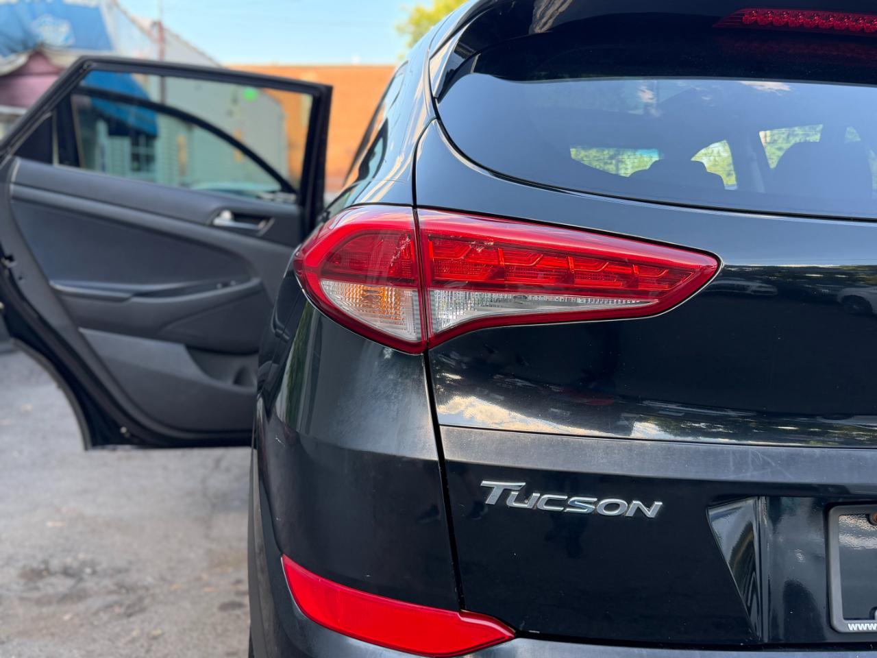 Hyundai Tucson Limited w/Ultimate Package AWD 2016