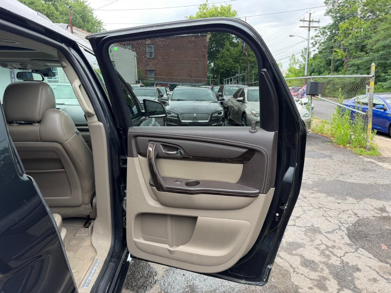 GMC Acadia Denali AWD 2014