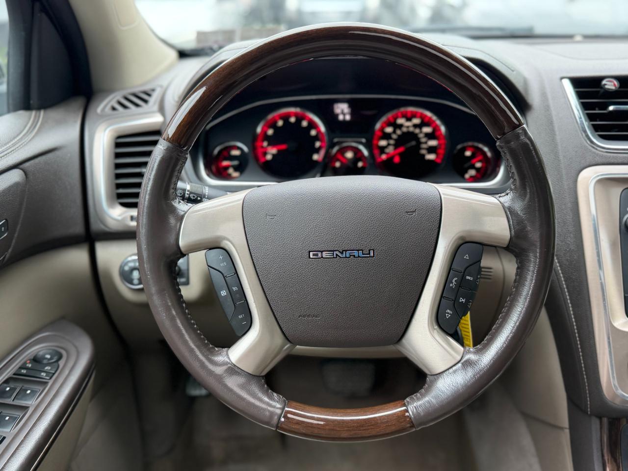GMC Acadia Denali AWD 2014