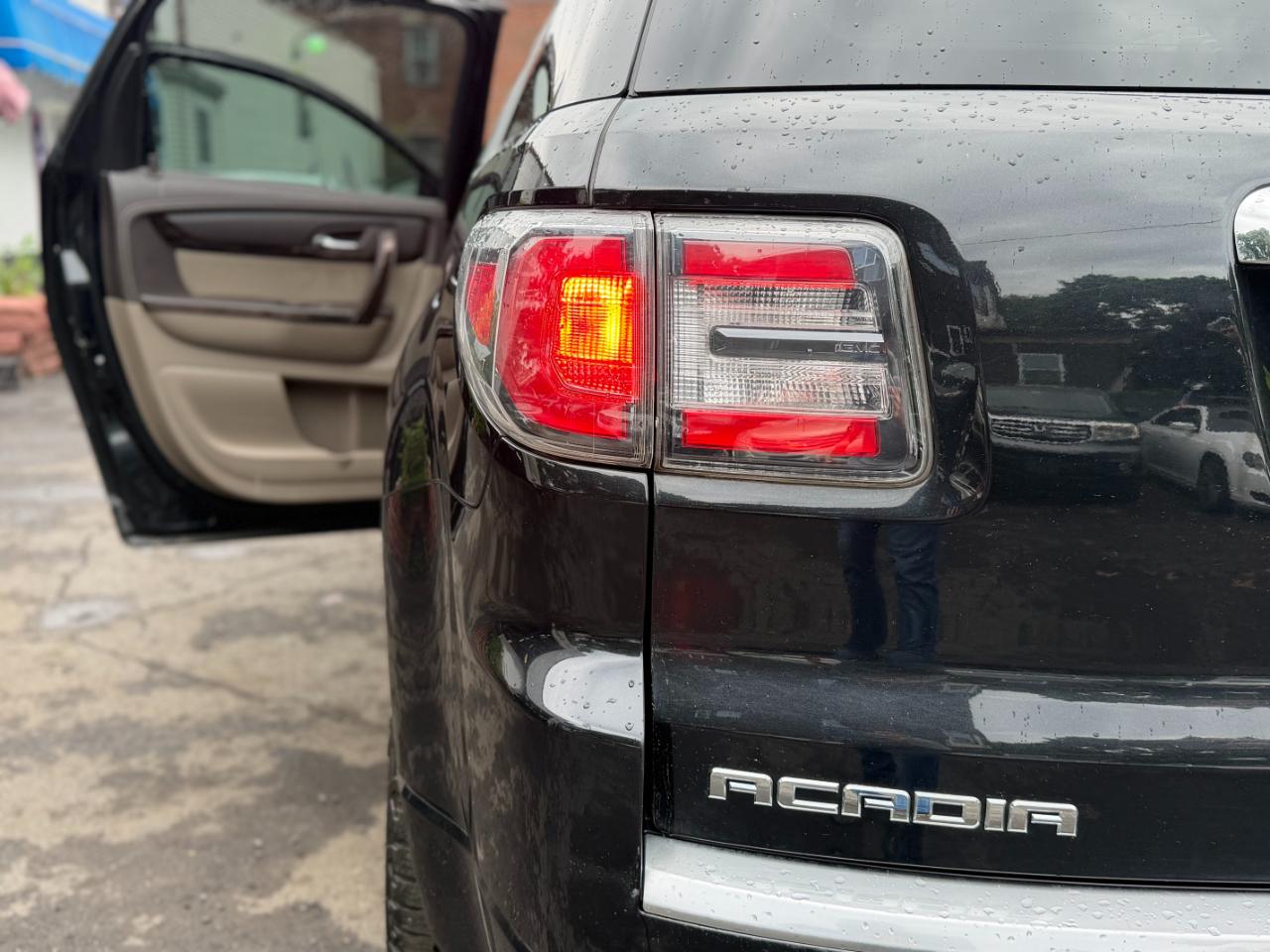 GMC Acadia Denali AWD 2014
