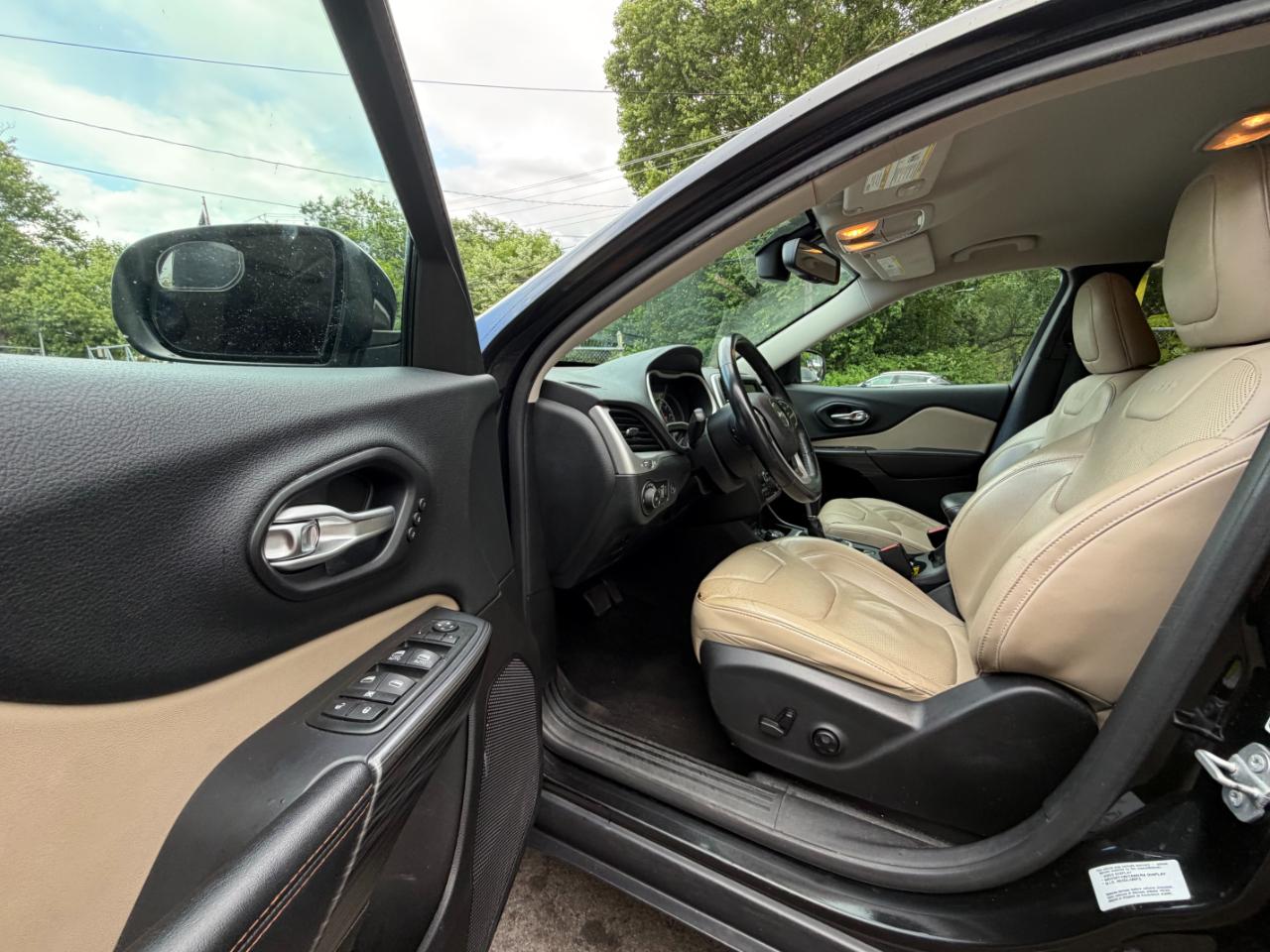 Jeep Cherokee Limited 4WD 2015