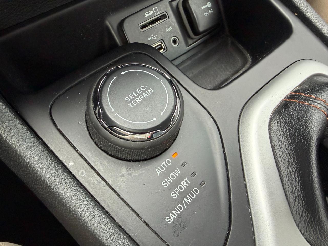 Jeep Cherokee Limited 4WD 2015